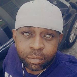 Meet your Posher, Corey